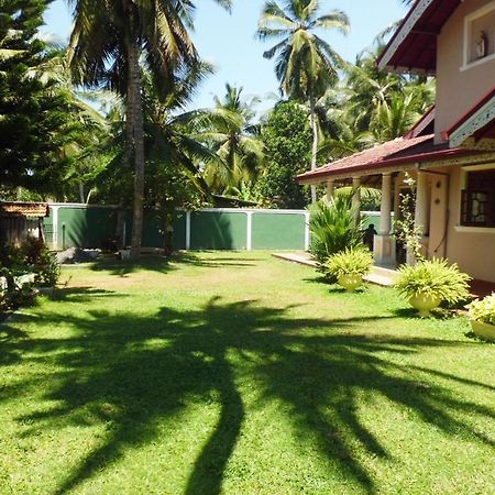 Villa W Бентота Екстериор снимка